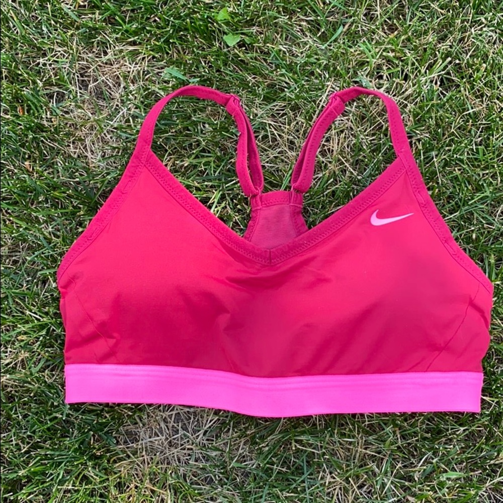 Nike Womens sports bra. Size L
